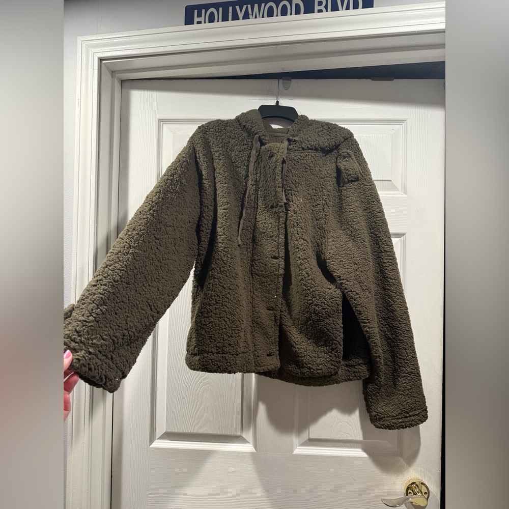 Cozy Teddy Jacket - Olive Green. Size 3x nwt